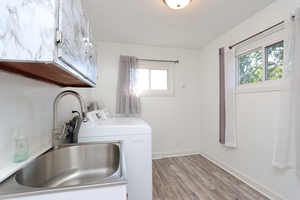 561 Morrison Avenue, Lexington, Ohio 44904, 3 Bedrooms Bedrooms, ,1 BathroomBathrooms,Residential,For Sale,Morrison Avenue,9069456