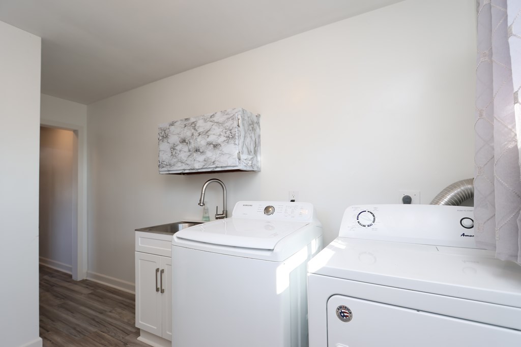 561 Morrison Avenue, Lexington, Ohio 44904, 3 Bedrooms Bedrooms, ,1 BathroomBathrooms,Residential,For Sale,Morrison Avenue,9069456