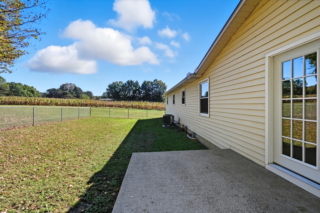 2670 E Kings Corners Road East, Lexington, Ohio 44904, 3 Bedrooms Bedrooms, ,2 BathroomsBathrooms,Residential,For Sale,Kings Corners Road East,9069469