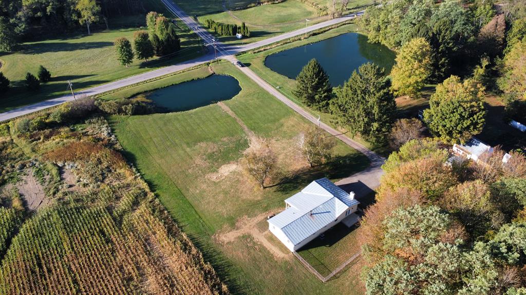 2670 E Kings Corners Road East, Lexington, Ohio 44904, 3 Bedrooms Bedrooms, ,2 BathroomsBathrooms,Residential,For Sale,Kings Corners Road East,9069469