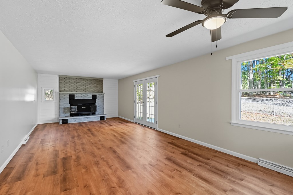 2670 E Kings Corners Road East, Lexington, Ohio 44904, 3 Bedrooms Bedrooms, ,2 BathroomsBathrooms,Residential,For Sale,Kings Corners Road East,9069469