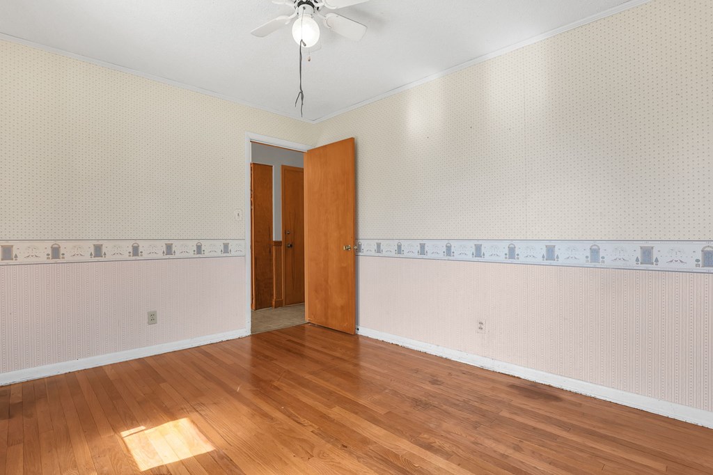 325 W Liberty Street, Bucyrus, Ohio 44820, 3 Bedrooms Bedrooms, ,1 BathroomBathrooms,Residential,For Sale,Liberty Street,9069470