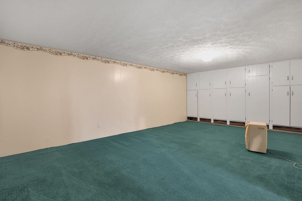 325 W Liberty Street, Bucyrus, Ohio 44820, 3 Bedrooms Bedrooms, ,1 BathroomBathrooms,Residential,For Sale,Liberty Street,9069470