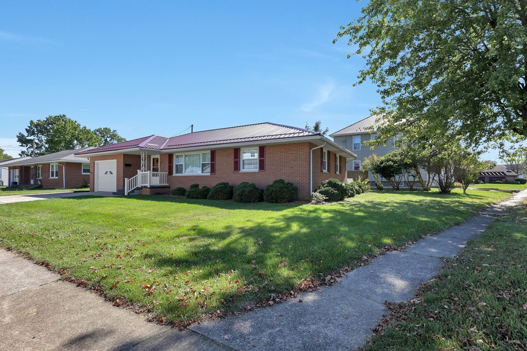 325 W Liberty Street, Bucyrus, Ohio 44820, 3 Bedrooms Bedrooms, ,1 BathroomBathrooms,Residential,For Sale,Liberty Street,9069470
