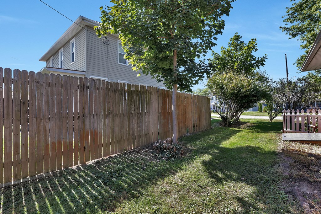 325 W Liberty Street, Bucyrus, Ohio 44820, 3 Bedrooms Bedrooms, ,1 BathroomBathrooms,Residential,For Sale,Liberty Street,9069470