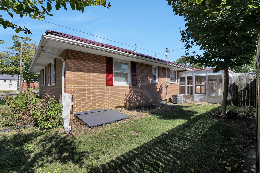 325 W Liberty Street, Bucyrus, Ohio 44820, 3 Bedrooms Bedrooms, ,1 BathroomBathrooms,Residential,For Sale,Liberty Street,9069470