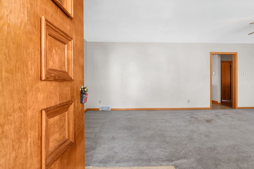 325 W Liberty Street, Bucyrus, Ohio 44820, 3 Bedrooms Bedrooms, ,1 BathroomBathrooms,Residential,For Sale,Liberty Street,9069470