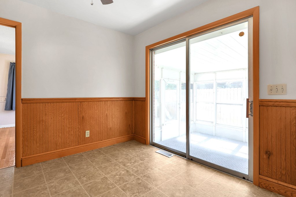 325 W Liberty Street, Bucyrus, Ohio 44820, 3 Bedrooms Bedrooms, ,1 BathroomBathrooms,Residential,For Sale,Liberty Street,9069470