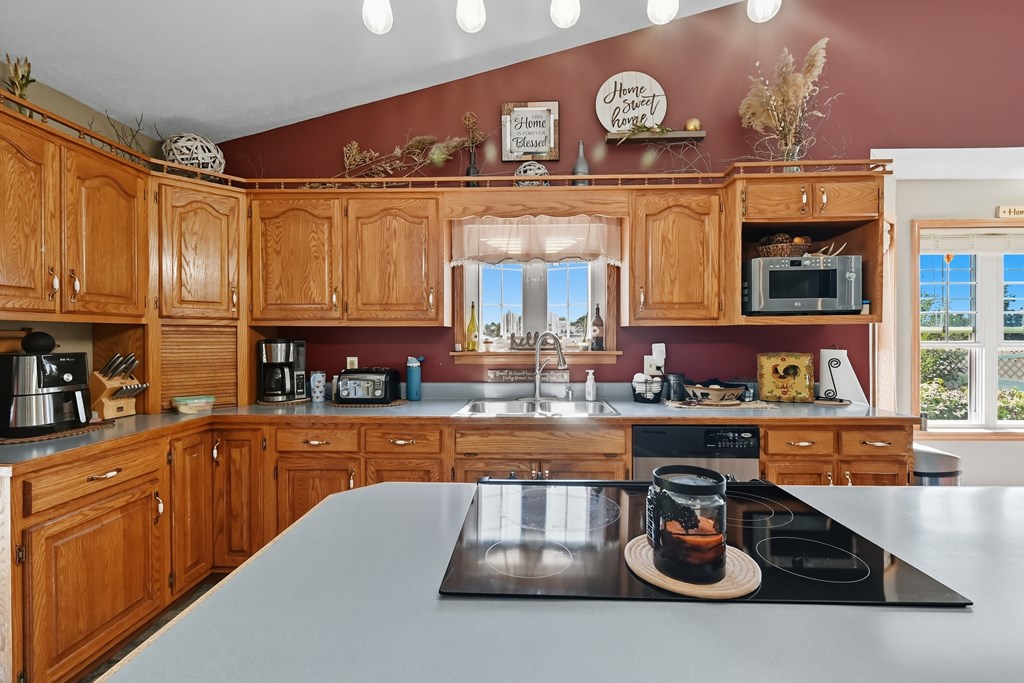 3095 Liberty Road, Willard, Ohio 44890, 3 Bedrooms Bedrooms, ,2 BathroomsBathrooms,Residential,For Sale,Liberty Road,9069484