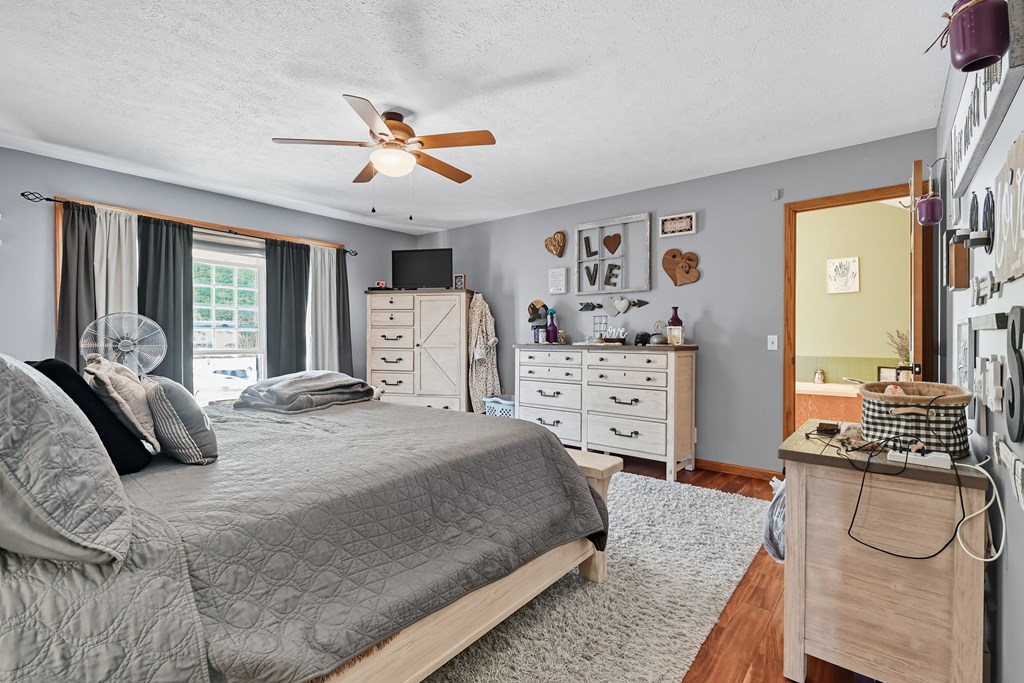 3095 Liberty Road, Willard, Ohio 44890, 3 Bedrooms Bedrooms, ,2 BathroomsBathrooms,Residential,For Sale,Liberty Road,9069484