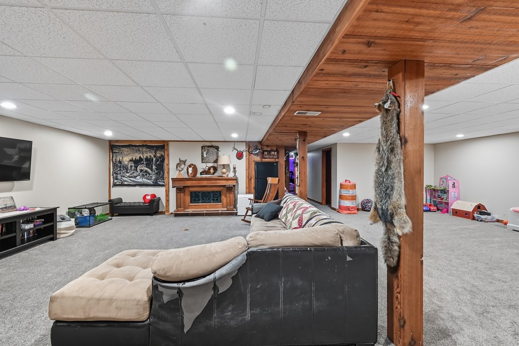 3095 Liberty Road, Willard, Ohio 44890, 3 Bedrooms Bedrooms, ,2 BathroomsBathrooms,Residential,For Sale,Liberty Road,9069484