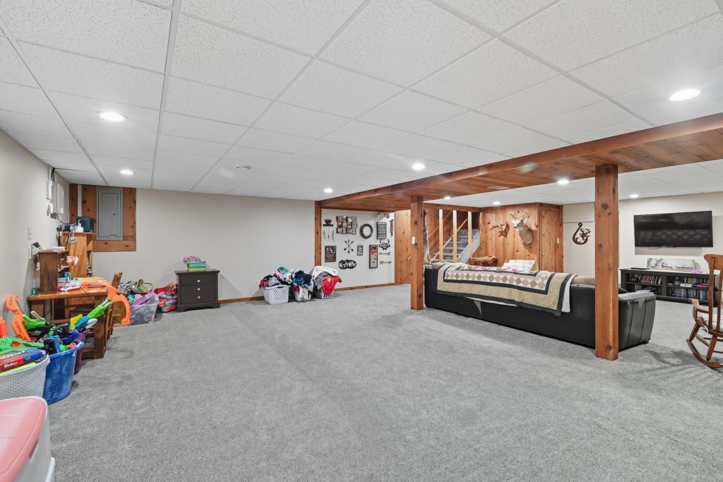 3095 Liberty Road, Willard, Ohio 44890, 3 Bedrooms Bedrooms, ,2 BathroomsBathrooms,Residential,For Sale,Liberty Road,9069484