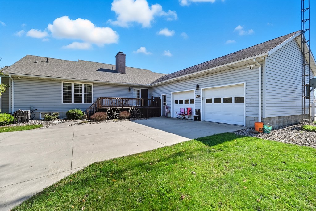 3095 Liberty Road, Willard, Ohio 44890, 3 Bedrooms Bedrooms, ,2 BathroomsBathrooms,Residential,For Sale,Liberty Road,9069484