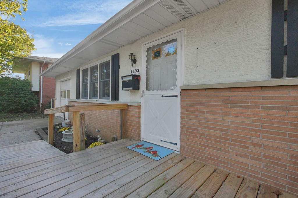 1493 Boxwood Drive, Columbus, Ohio 43229, 3 Bedrooms Bedrooms, ,1 BathroomBathrooms,Residential,For Sale,Boxwood Drive,9069504