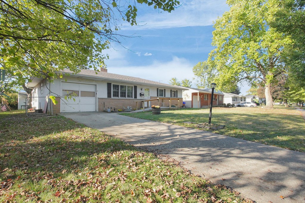 1493 Boxwood Drive, Columbus, Ohio 43229, 3 Bedrooms Bedrooms, ,1 BathroomBathrooms,Residential,For Sale,Boxwood Drive,9069504