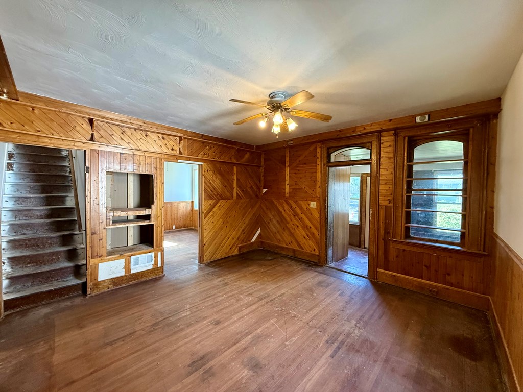 319 Altamont, Mansfield, Ohio 44902, 2 Bedrooms Bedrooms, ,1 BathroomBathrooms,Residential,For Sale,Altamont,9069509