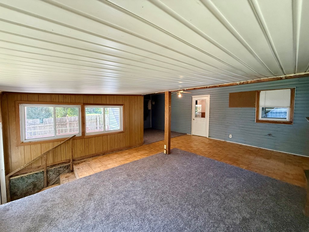 319 Altamont, Mansfield, Ohio 44902, 2 Bedrooms Bedrooms, ,1 BathroomBathrooms,Residential,For Sale,Altamont,9069509