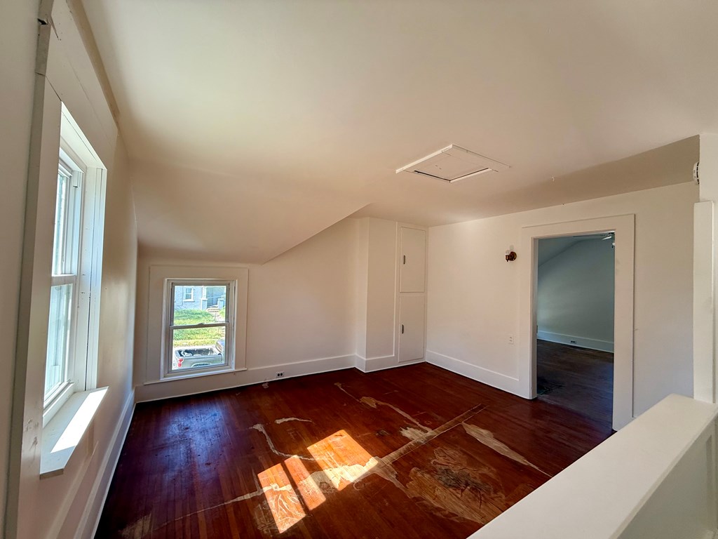 319 Altamont, Mansfield, Ohio 44902, 2 Bedrooms Bedrooms, ,1 BathroomBathrooms,Residential,For Sale,Altamont,9069509