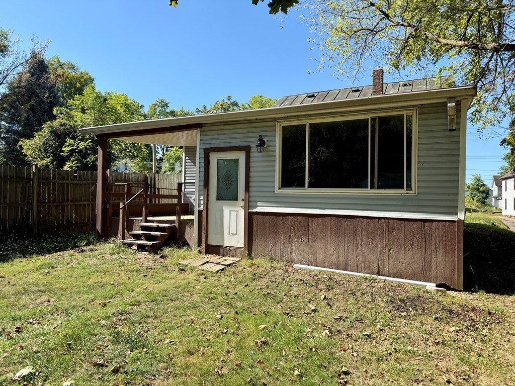 319 Altamont, Mansfield, Ohio 44902, 2 Bedrooms Bedrooms, ,1 BathroomBathrooms,Residential,For Sale,Altamont,9069509