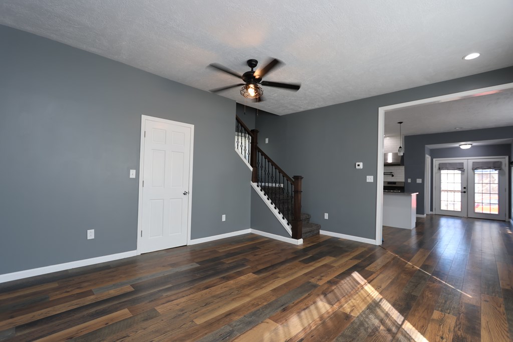 402 W Pearl Street, Willard, Ohio 44890, 2 Bedrooms Bedrooms, ,1 BathroomBathrooms,Residential,For Sale,Pearl Street,9069510