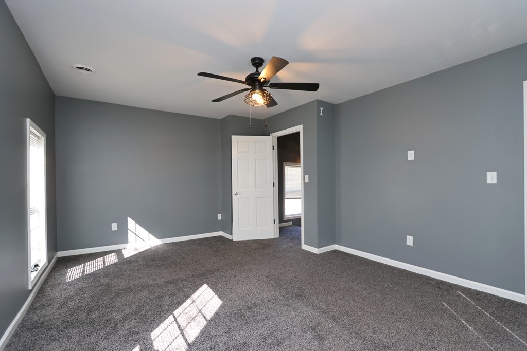 402 W Pearl Street, Willard, Ohio 44890, 2 Bedrooms Bedrooms, ,1 BathroomBathrooms,Residential,For Sale,Pearl Street,9069510
