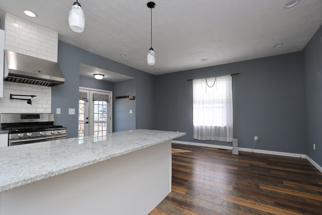 402 W Pearl Street, Willard, Ohio 44890, 2 Bedrooms Bedrooms, ,1 BathroomBathrooms,Residential,For Sale,Pearl Street,9069510