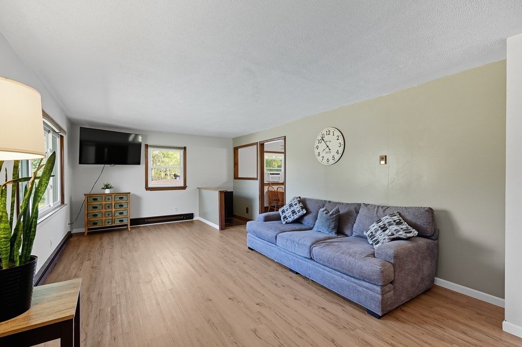 1970 N Rock Road., Mansfield, Ohio 44903, 3 Bedrooms Bedrooms, ,1 BathroomBathrooms,Residential,For Sale,Rock Road.,9069528