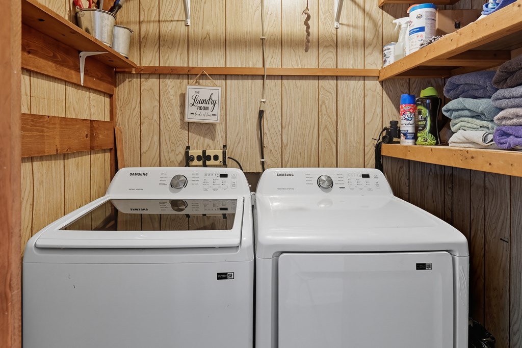 1970 N Rock Road., Mansfield, Ohio 44903, 3 Bedrooms Bedrooms, ,1 BathroomBathrooms,Residential,For Sale,Rock Road.,9069528