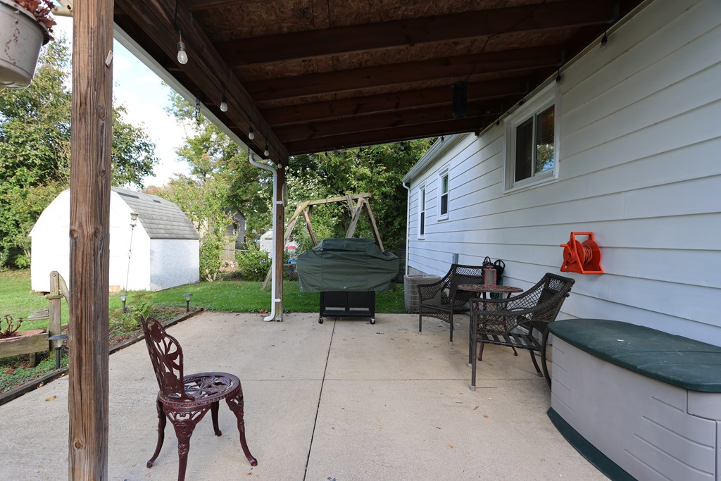 395 Auburn Street, Mansfield, Ohio 44902, 4 Bedrooms Bedrooms, ,2 BathroomsBathrooms,Residential,For Sale,Auburn Street,9069529