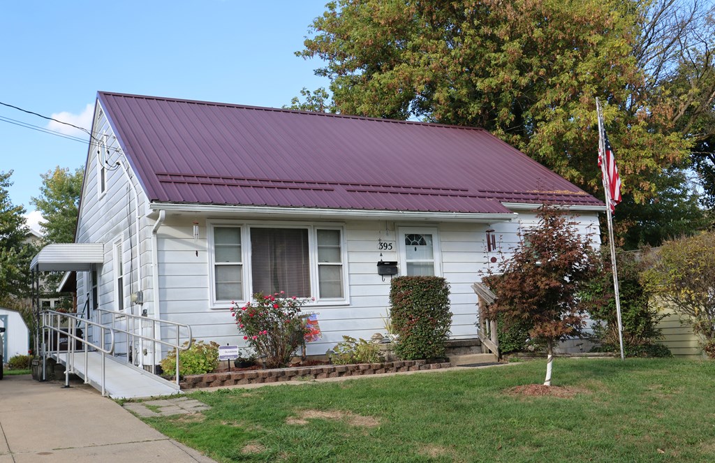 395 Auburn Street, Mansfield, Ohio 44902, 4 Bedrooms Bedrooms, ,2 BathroomsBathrooms,Residential,For Sale,Auburn Street,9069529