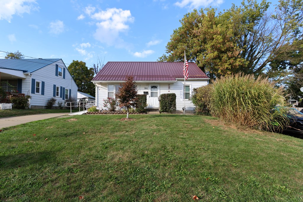 395 Auburn Street, Mansfield, Ohio 44902, 4 Bedrooms Bedrooms, ,2 BathroomsBathrooms,Residential,For Sale,Auburn Street,9069529