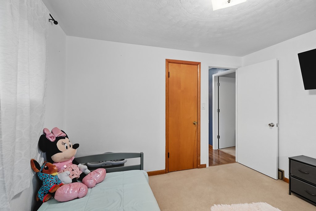 36 S Ridge Road, Mansfield, Ohio 44905, 2 Bedrooms Bedrooms, ,1 BathroomBathrooms,Residential,For Sale,Ridge Road,9069527
