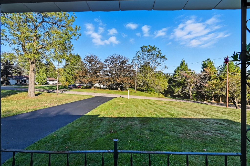 36 S Ridge Road, Mansfield, Ohio 44905, 2 Bedrooms Bedrooms, ,1 BathroomBathrooms,Residential,For Sale,Ridge Road,9069527