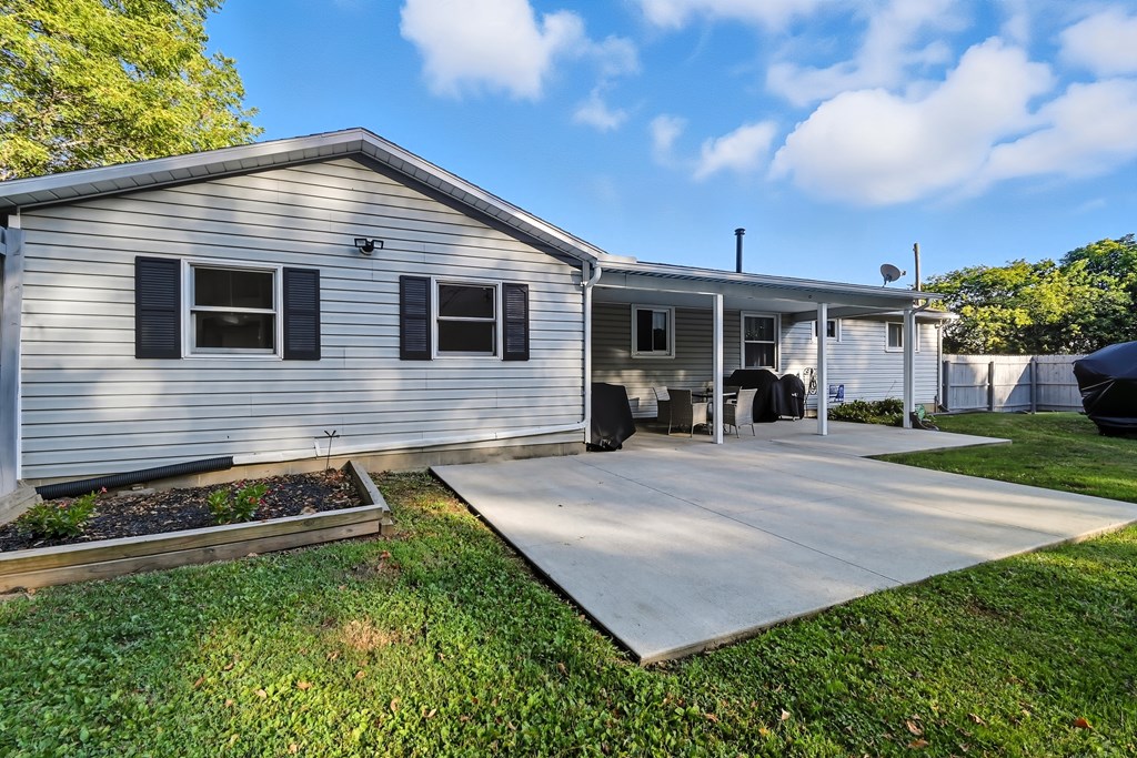 36 S Ridge Road, Mansfield, Ohio 44905, 2 Bedrooms Bedrooms, ,1 BathroomBathrooms,Residential,For Sale,Ridge Road,9069527