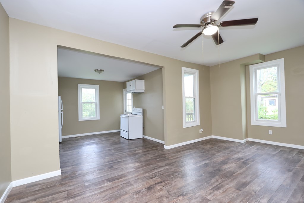 282 W Fifth Street, Mansfield, Ohio 44903, 3 Bedrooms Bedrooms, ,2 BathroomsBathrooms,Residential,For Sale,Fifth Street,9069536