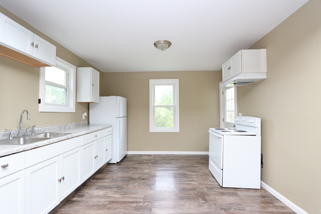 282 W Fifth Street, Mansfield, Ohio 44903, 3 Bedrooms Bedrooms, ,2 BathroomsBathrooms,Residential,For Sale,Fifth Street,9069536