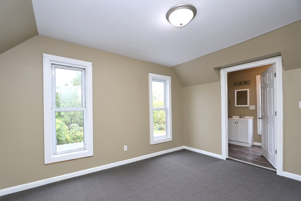282 W Fifth Street, Mansfield, Ohio 44903, 3 Bedrooms Bedrooms, ,2 BathroomsBathrooms,Residential,For Sale,Fifth Street,9069536