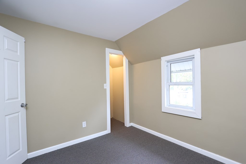 282 W Fifth Street, Mansfield, Ohio 44903, 3 Bedrooms Bedrooms, ,2 BathroomsBathrooms,Residential,For Sale,Fifth Street,9069536