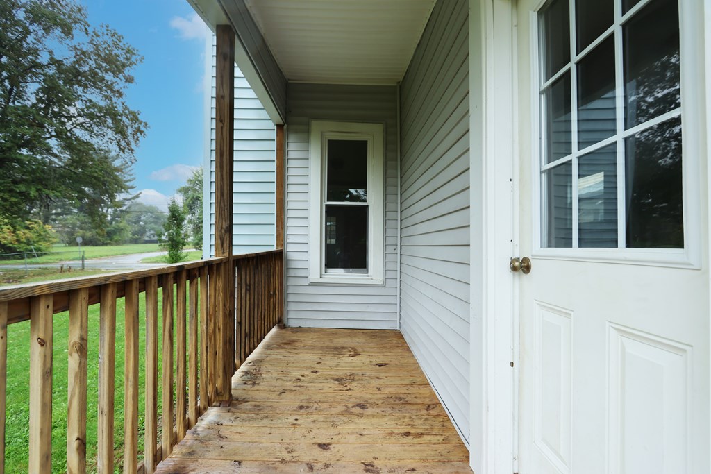 282 W Fifth Street, Mansfield, Ohio 44903, 3 Bedrooms Bedrooms, ,2 BathroomsBathrooms,Residential,For Sale,Fifth Street,9069536