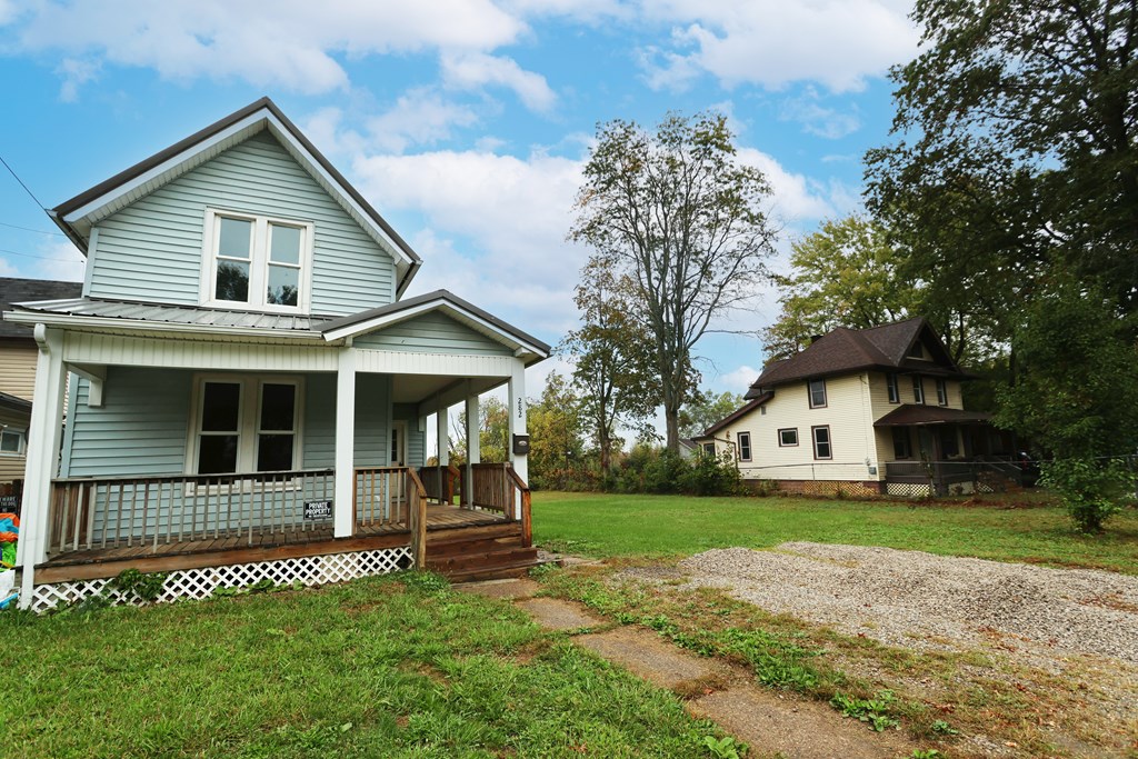 282 W Fifth Street, Mansfield, Ohio 44903, 3 Bedrooms Bedrooms, ,2 BathroomsBathrooms,Residential,For Sale,Fifth Street,9069536