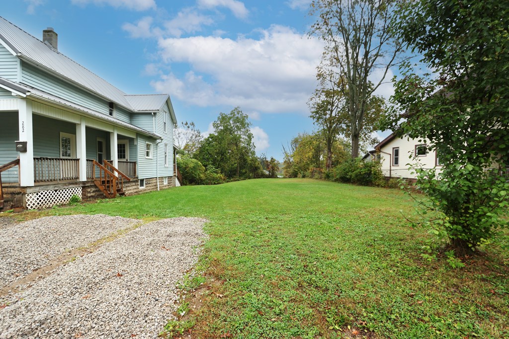 282 W Fifth Street, Mansfield, Ohio 44903, 3 Bedrooms Bedrooms, ,2 BathroomsBathrooms,Residential,For Sale,Fifth Street,9069536