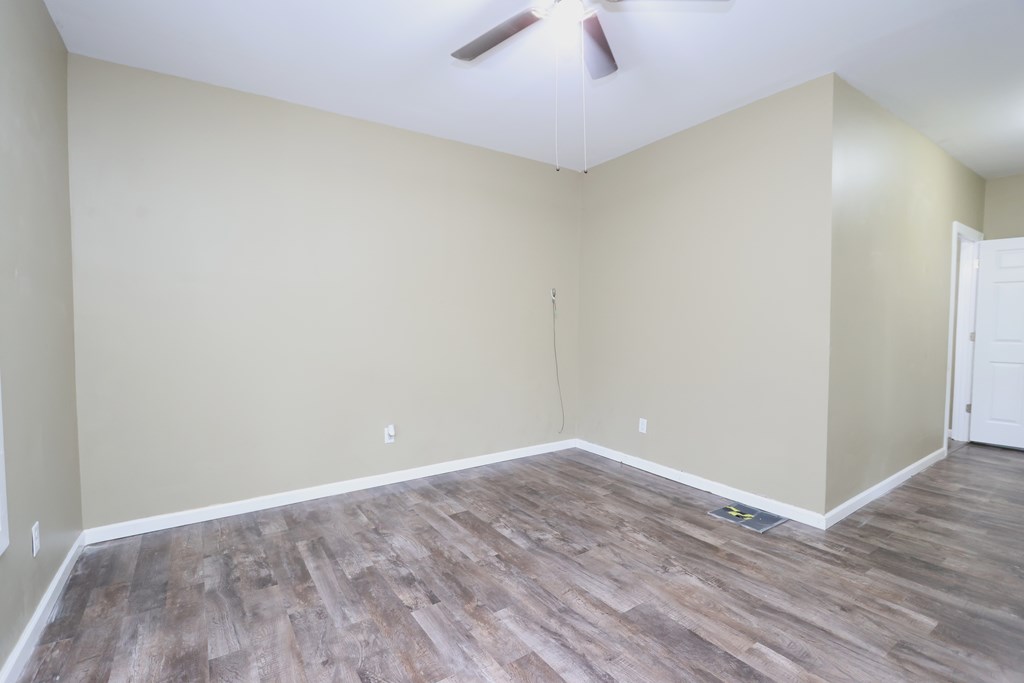 282 W Fifth Street, Mansfield, Ohio 44903, 3 Bedrooms Bedrooms, ,2 BathroomsBathrooms,Residential,For Sale,Fifth Street,9069536