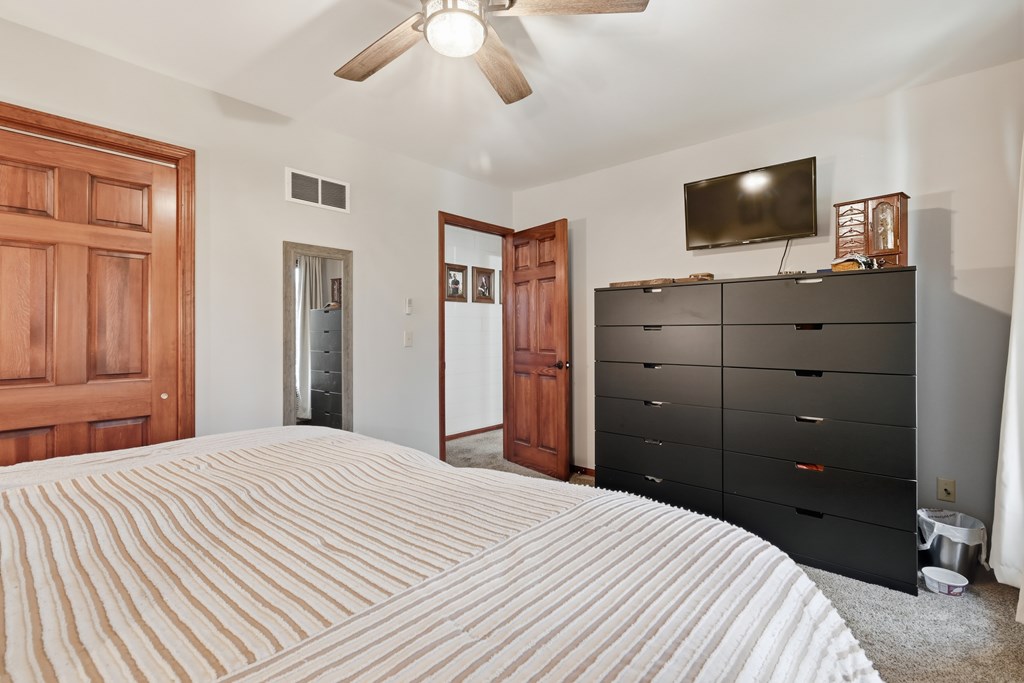 1465 Oakridge Drive, Bucyrus, Ohio 44820, 3 Bedrooms Bedrooms, ,2 BathroomsBathrooms,Residential,For Sale,Oakridge Drive,9069551 1465 Oakridge Drive, Bucyrus, Ohio 44820, 3 Bedrooms Bedrooms, ,2 BathroomsBathrooms,Residential,For Sale,Oakridge Drive,9069551