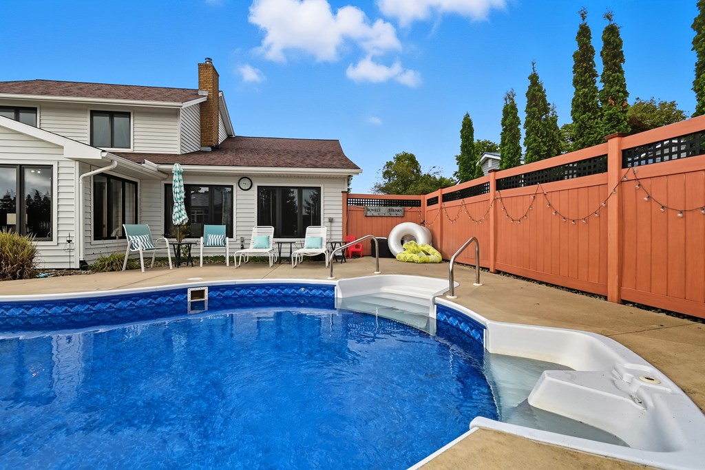 1465 Oakridge Drive, Bucyrus, Ohio 44820, 3 Bedrooms Bedrooms, ,2 BathroomsBathrooms,Residential,For Sale,Oakridge Drive,9069551 1465 Oakridge Drive, Bucyrus, Ohio 44820, 3 Bedrooms Bedrooms, ,2 BathroomsBathrooms,Residential,For Sale,Oakridge Drive,9069551