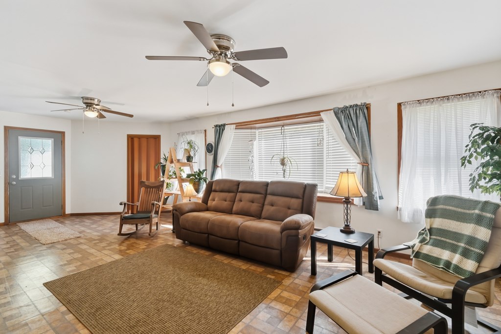 9550 State Route 19, Galion, Ohio 44833, 3 Bedrooms Bedrooms, ,1 BathroomBathrooms,Residential,For Sale,State Route 19,9069562