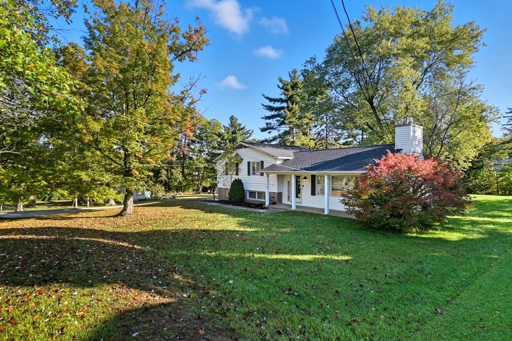 1689 Middle Bellville Road, Mansfield, Ohio 44904, 4 Bedrooms Bedrooms, ,2 BathroomsBathrooms,Residential,For Sale,Middle Bellville Road,9069561