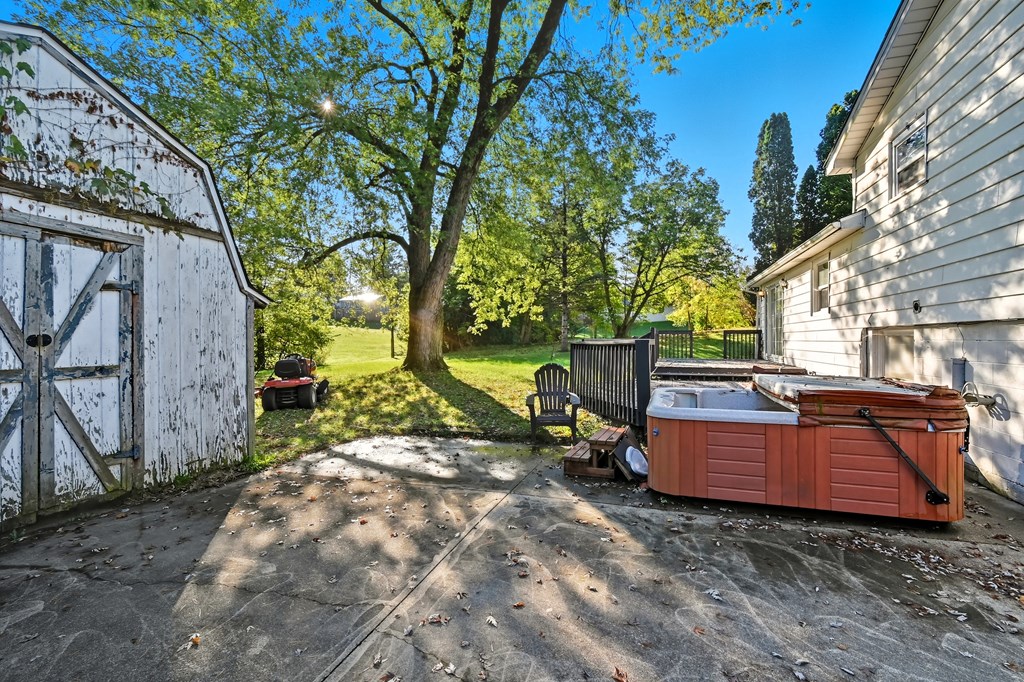 1689 Middle Bellville Road, Mansfield, Ohio 44904, 4 Bedrooms Bedrooms, ,2 BathroomsBathrooms,Residential,For Sale,Middle Bellville Road,9069561