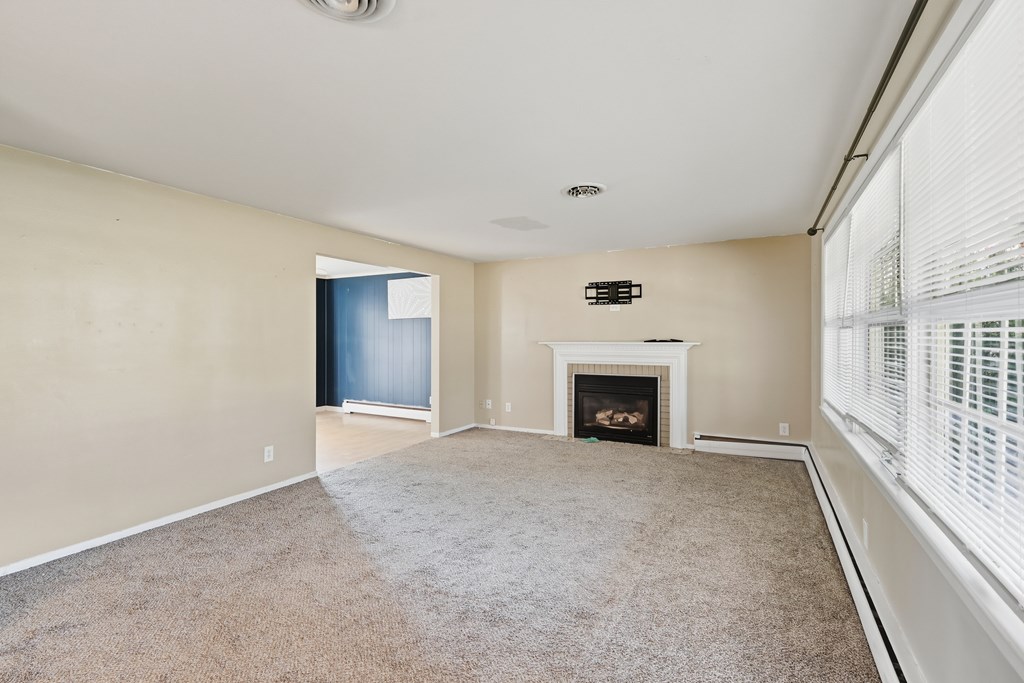 1689 Middle Bellville Road, Mansfield, Ohio 44904, 4 Bedrooms Bedrooms, ,2 BathroomsBathrooms,Residential,For Sale,Middle Bellville Road,9069561