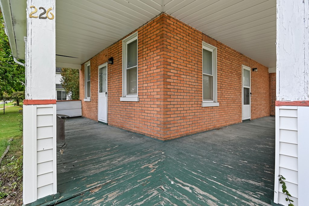 226 First Avenue, Galion, Ohio 44833, 3 Bedrooms Bedrooms, ,1 BathroomBathrooms,Residential,For Sale,First Avenue,9069567