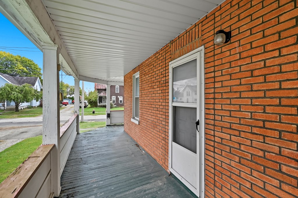 226 First Avenue, Galion, Ohio 44833, 3 Bedrooms Bedrooms, ,1 BathroomBathrooms,Residential,For Sale,First Avenue,9069567